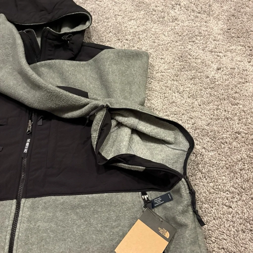 The North Face wash items
